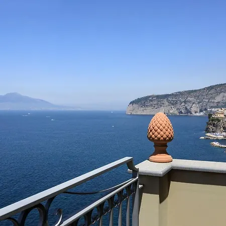 Grand Ambasciatori Otel 5*